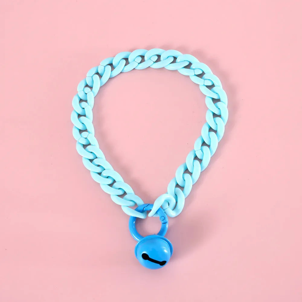 Plastic monochrome chain pet collar shown in chain blue, pink, and mixed colours for S and M sizes.