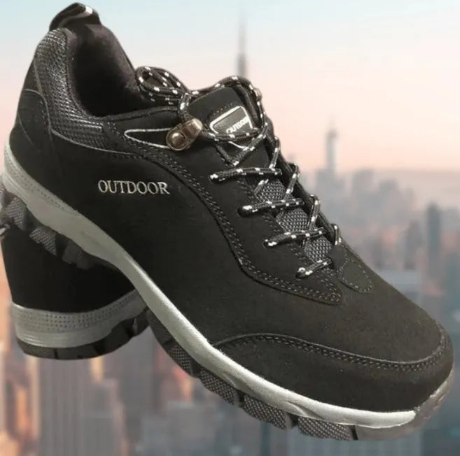 Men's outdoor hiking shoes in army green showing low-cut design with viscose rubber sole