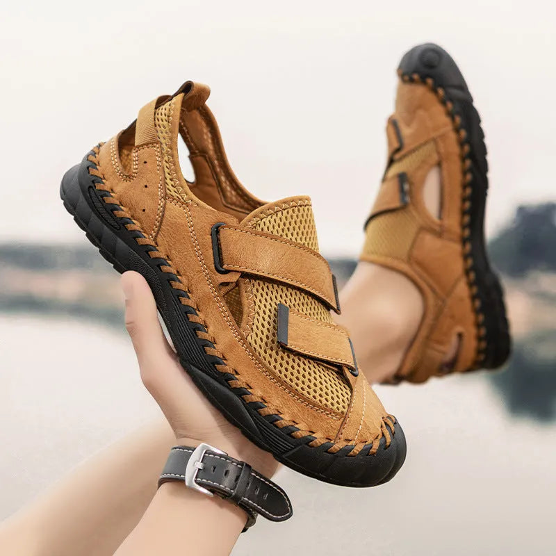 Men's casual non-slip breathable beach sandals with mesh upper and rubber sole