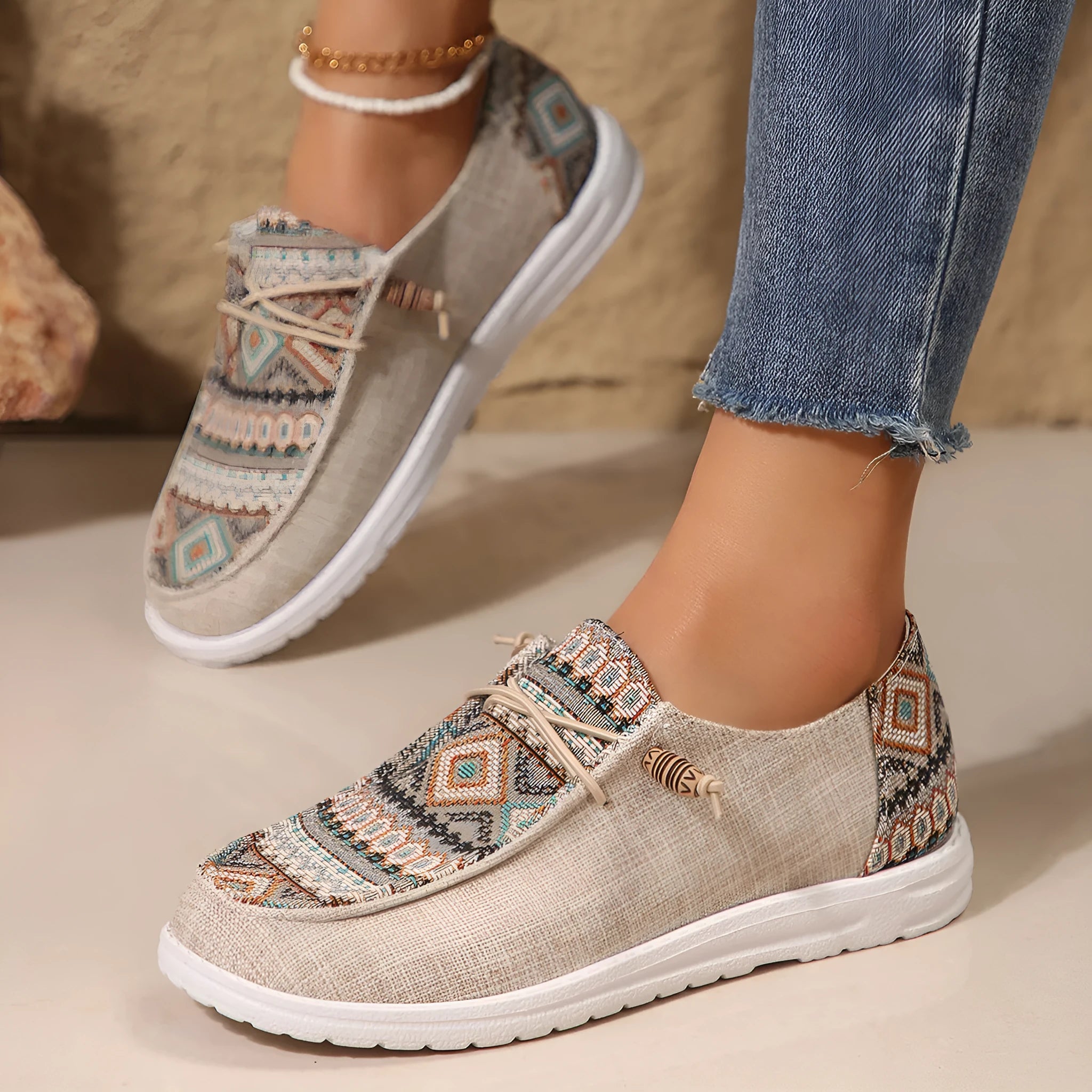 Women's flat round toe low-top shoes in black, dark grey, and khaki colours