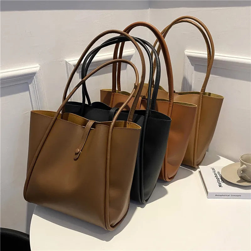 Casual large capacity solid colour PU tote bag for women with matching wallet on shoulder