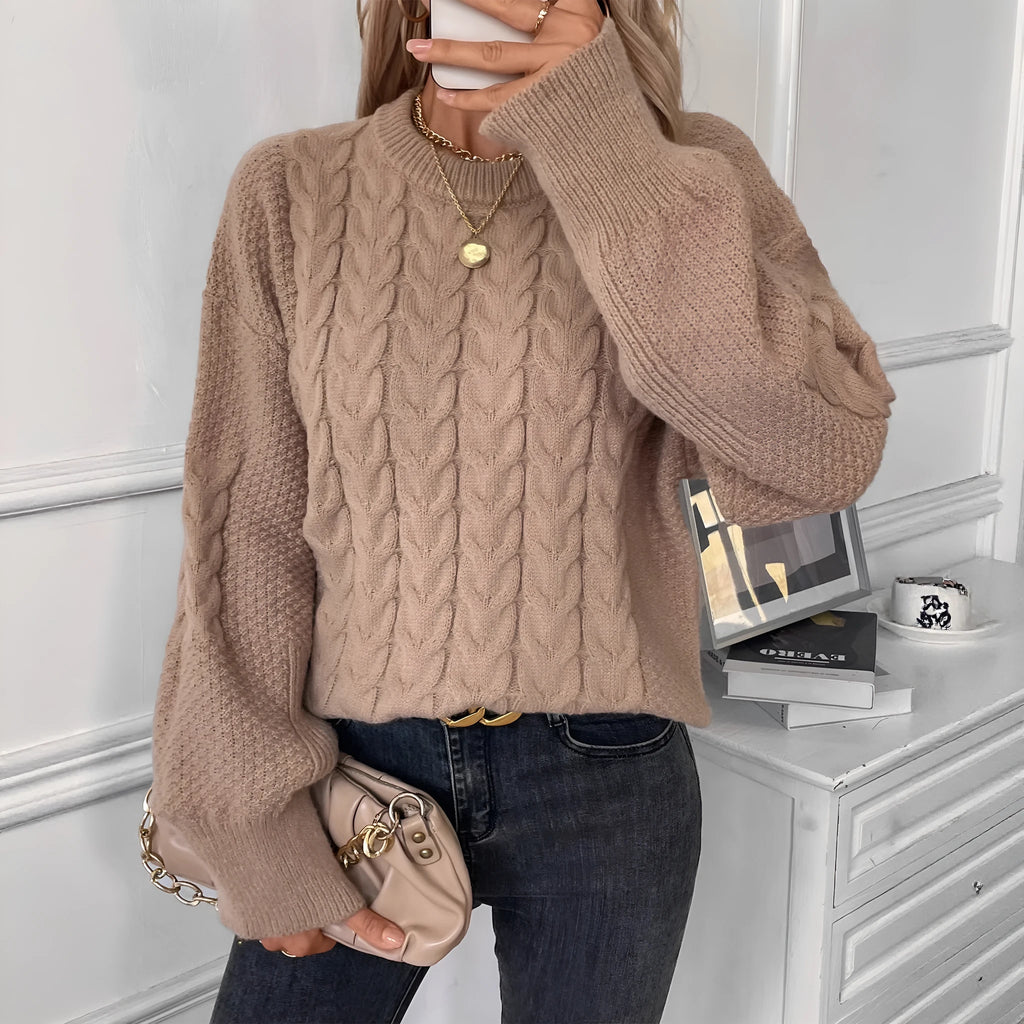 Women's loose fit round neck casual pullover sweater in solid colour