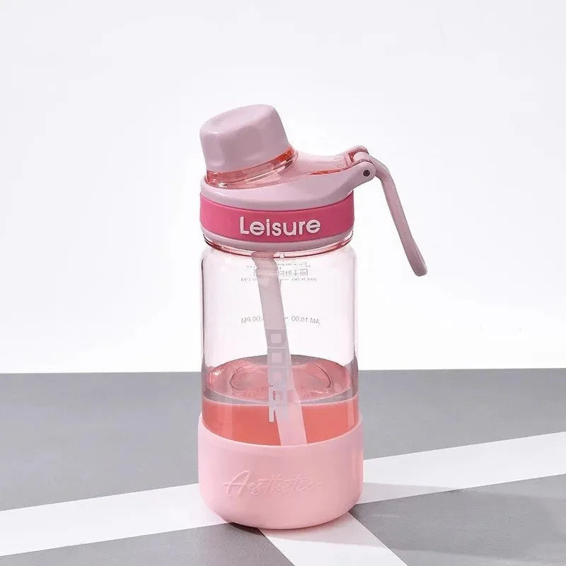 Plastic straw heat-resistant cup in grey, green, or pink with 520ml, 780ml, or 1000ml capacity options