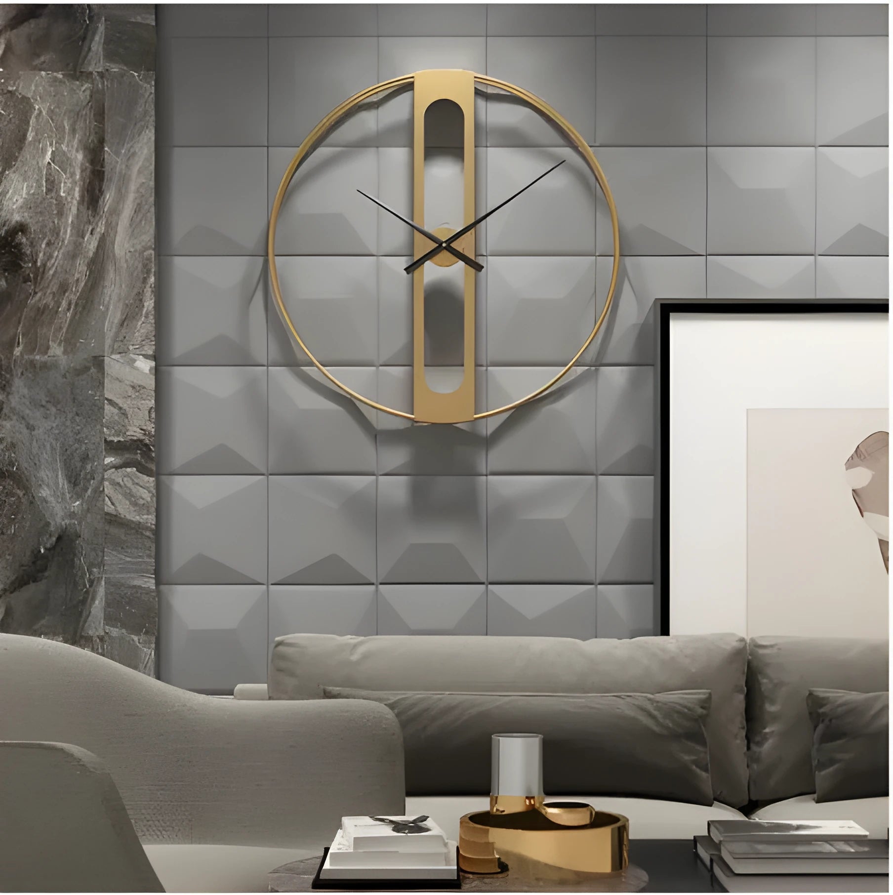 Round metal wall clock with 50cm diameter in black or gold minimalist design
