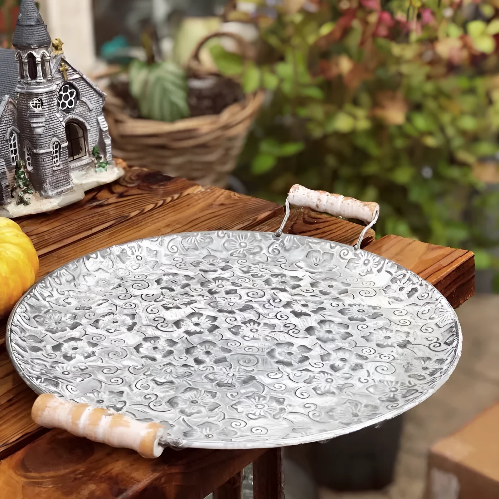 Round wrought iron metal storage tray in two sizes for jewellery and home organisation.