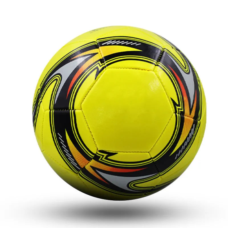 PVC football with machine-seam construction in No. 3 No. 4 No. 5 sizes for training and competition
