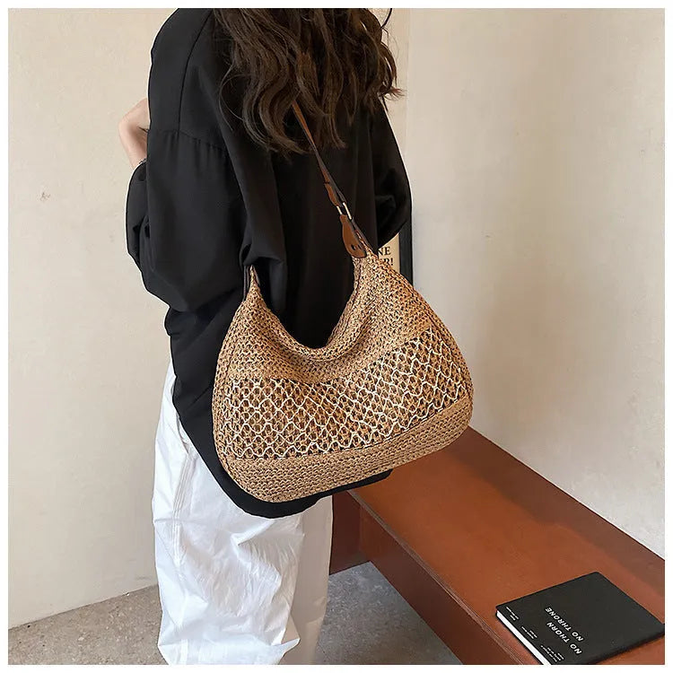 Women's straw cross body bag with sandwich pocket in khaki colour