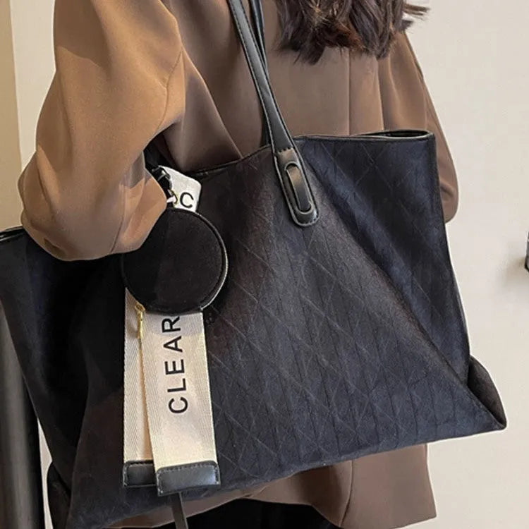 Casual large capacity shoulder bag in horizontal square shape with multiple compartments