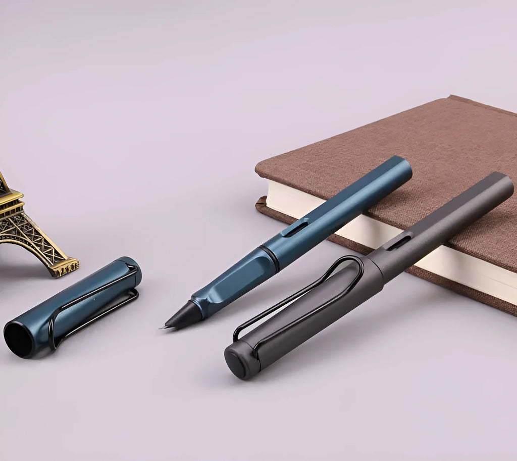 Frosted ink bag fountain pen showing 0.38mm and 0.5mm nib options with 13.8cm plastic barrel