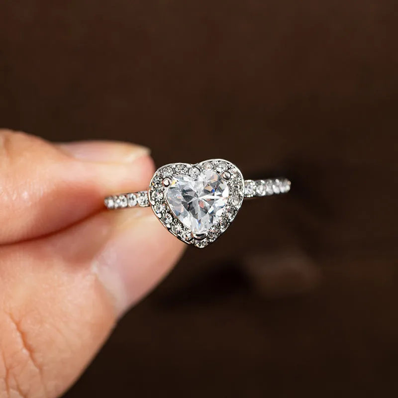 Heart-shaped women's fashion ring in rose gold or silvery white copper with electroplated Christmas style design