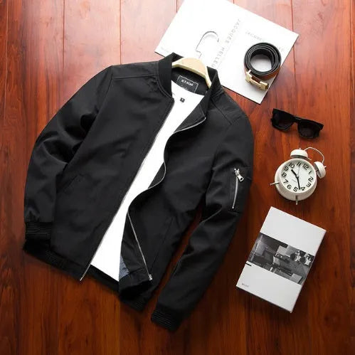 Men's slim fit casual jacket in black with zipper front and side pockets