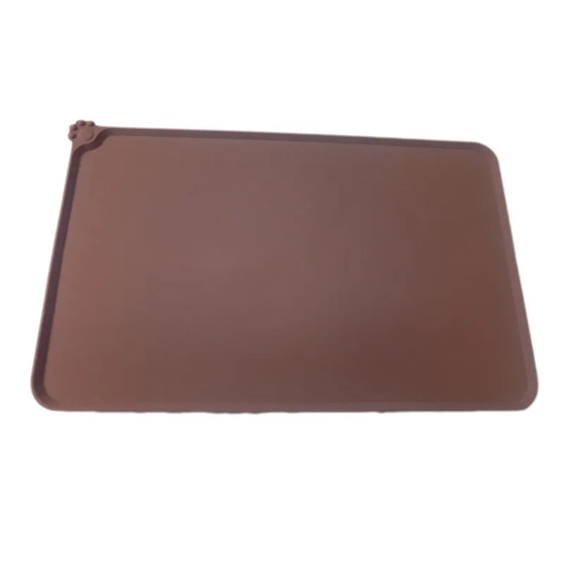 Waterproof silicone pet mat 47x29.5cm in grey with raised edges and non-slip base for dogs cats