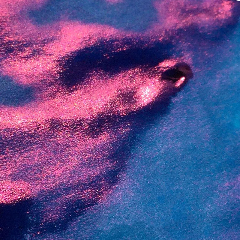 Bottle of MEMORY-0420 strong sheen gradient colour ink with gold powder for fountain and dip pens.
