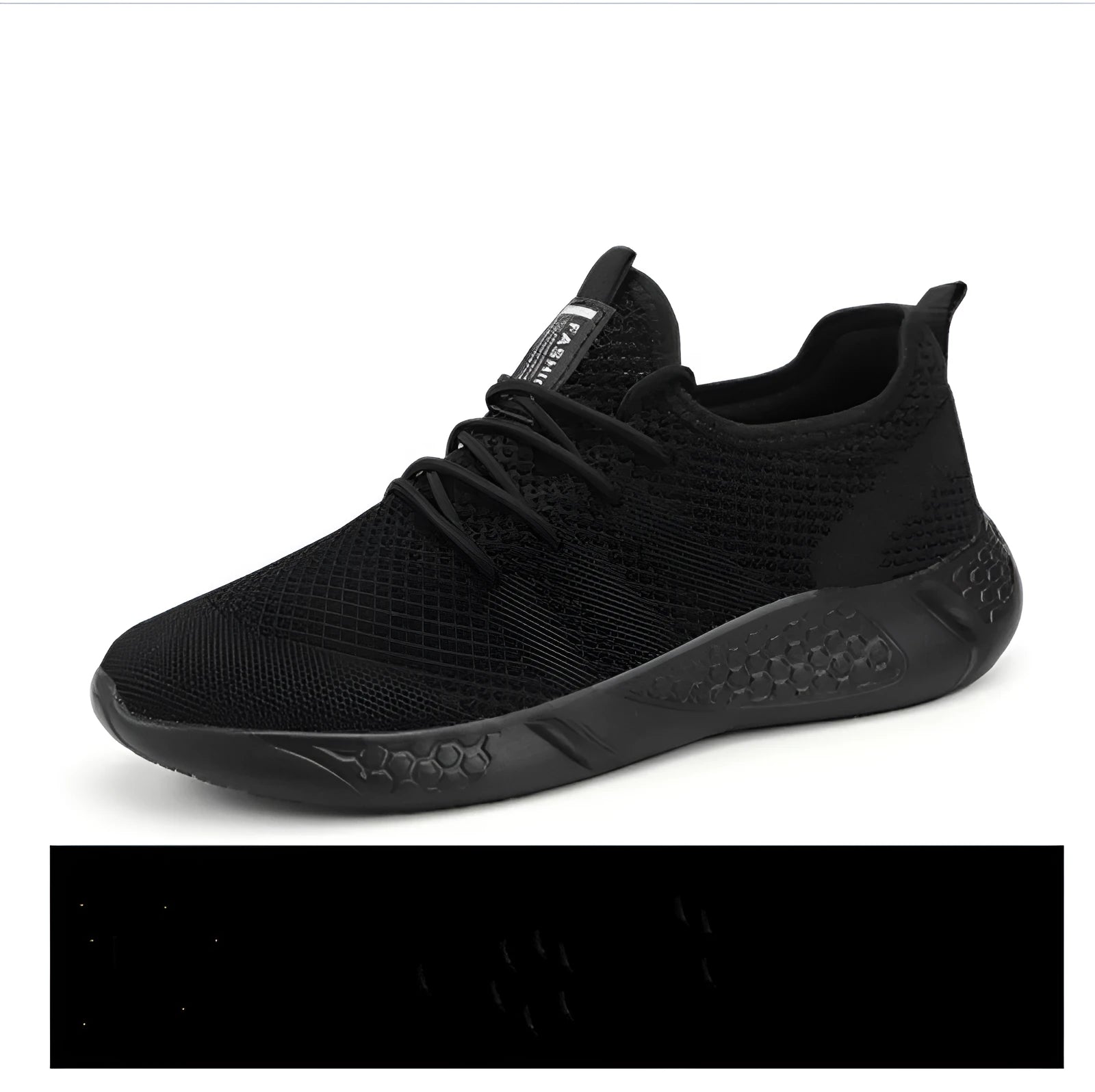 Men's black and white mesh sneakers with round toe and lace-up fastening