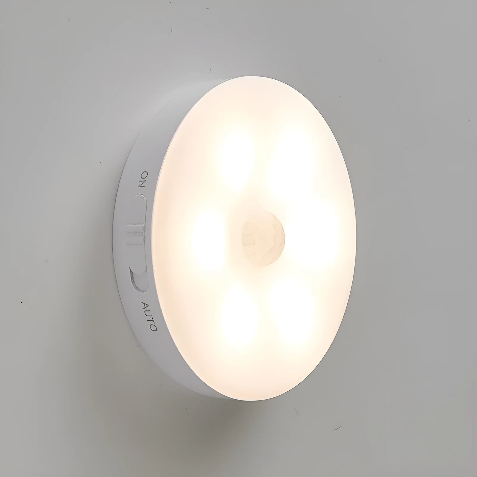Wireless body sensing LED cabinet lights with motion detection for automatic night-time illumination