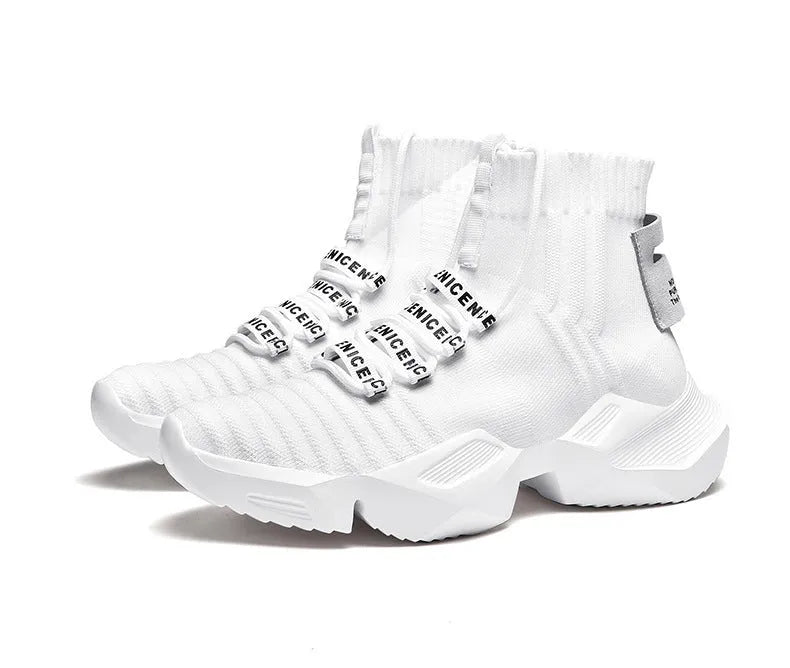 Men's black and white sports casual shoes with mesh lining available in sizes 39-47