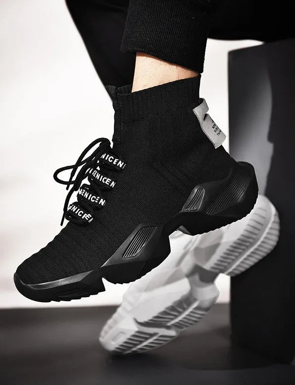 Men's black and white sports casual shoes with mesh lining available in sizes 39-47