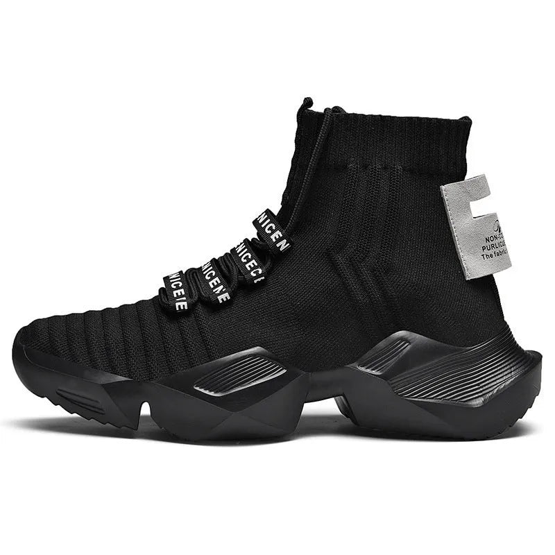 Men's black and white sports casual shoes with mesh lining available in sizes 39-47