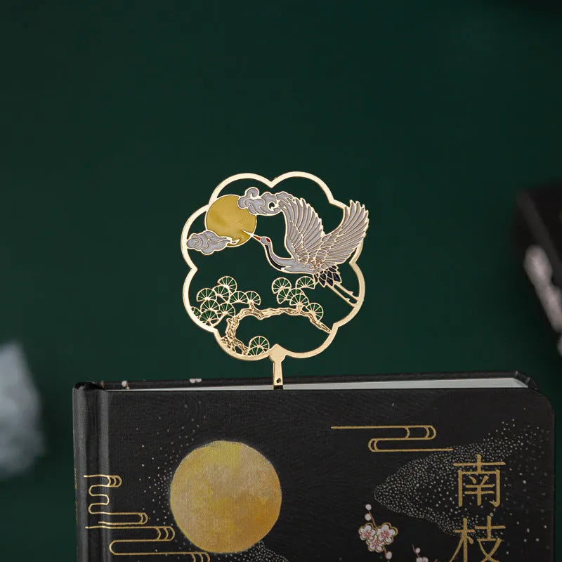 Chinese style metal feather pen and notebook set in traditional colour options.