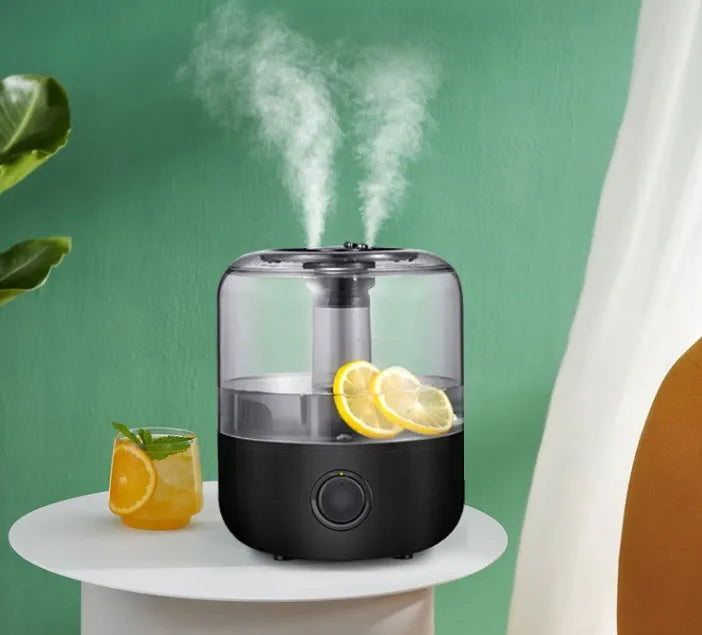 Black and white ultrasonic humidifier with 3 litre tank and mechanical controls