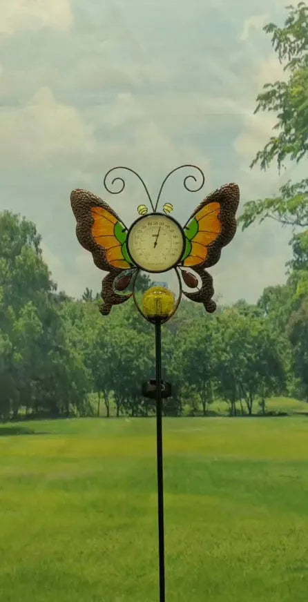 Solar thermometer garden stake with butterfly design and temperature dial, 30x6x110 cm