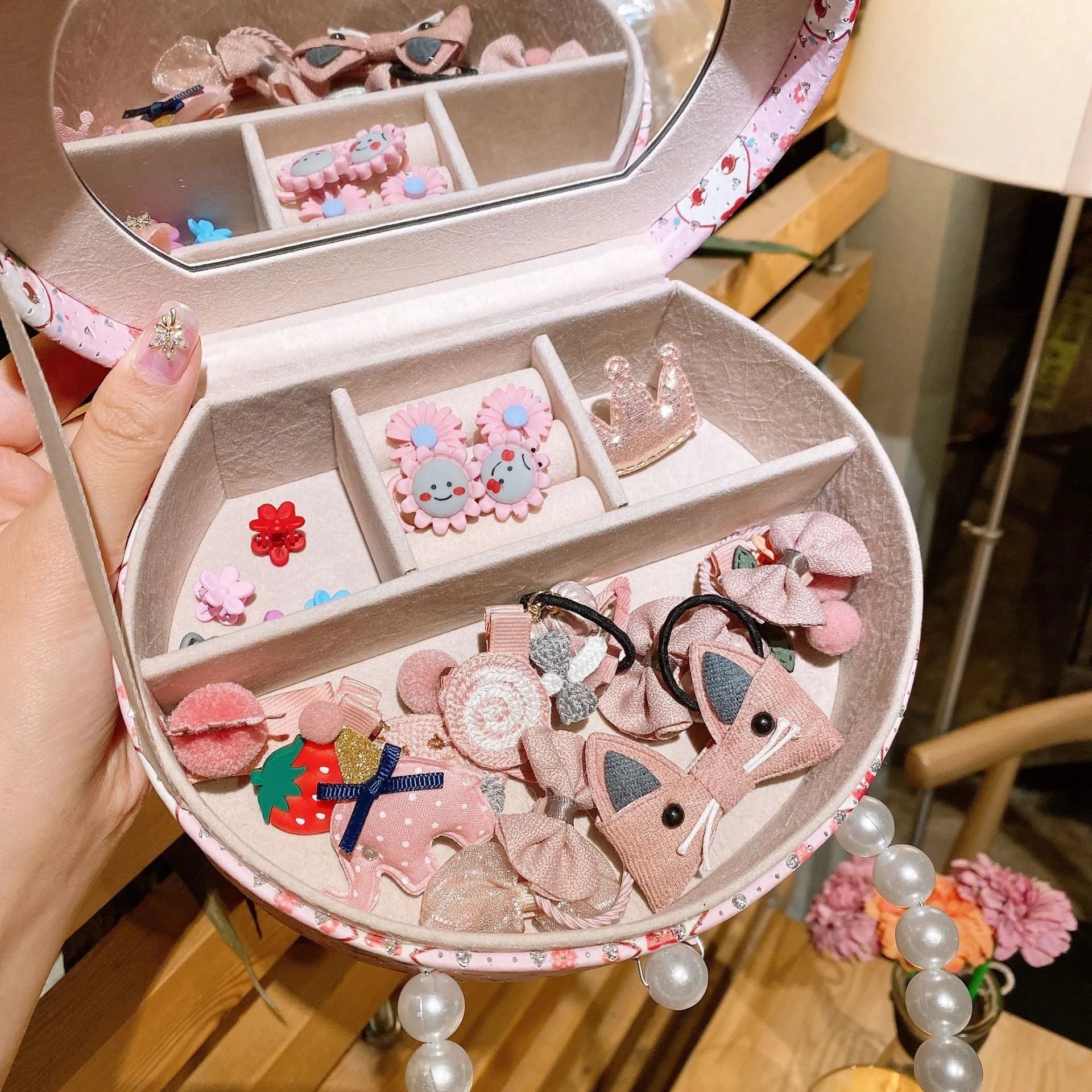 Children's cartoon hair clip headdress set with 26 cloth accessories in gift storage box