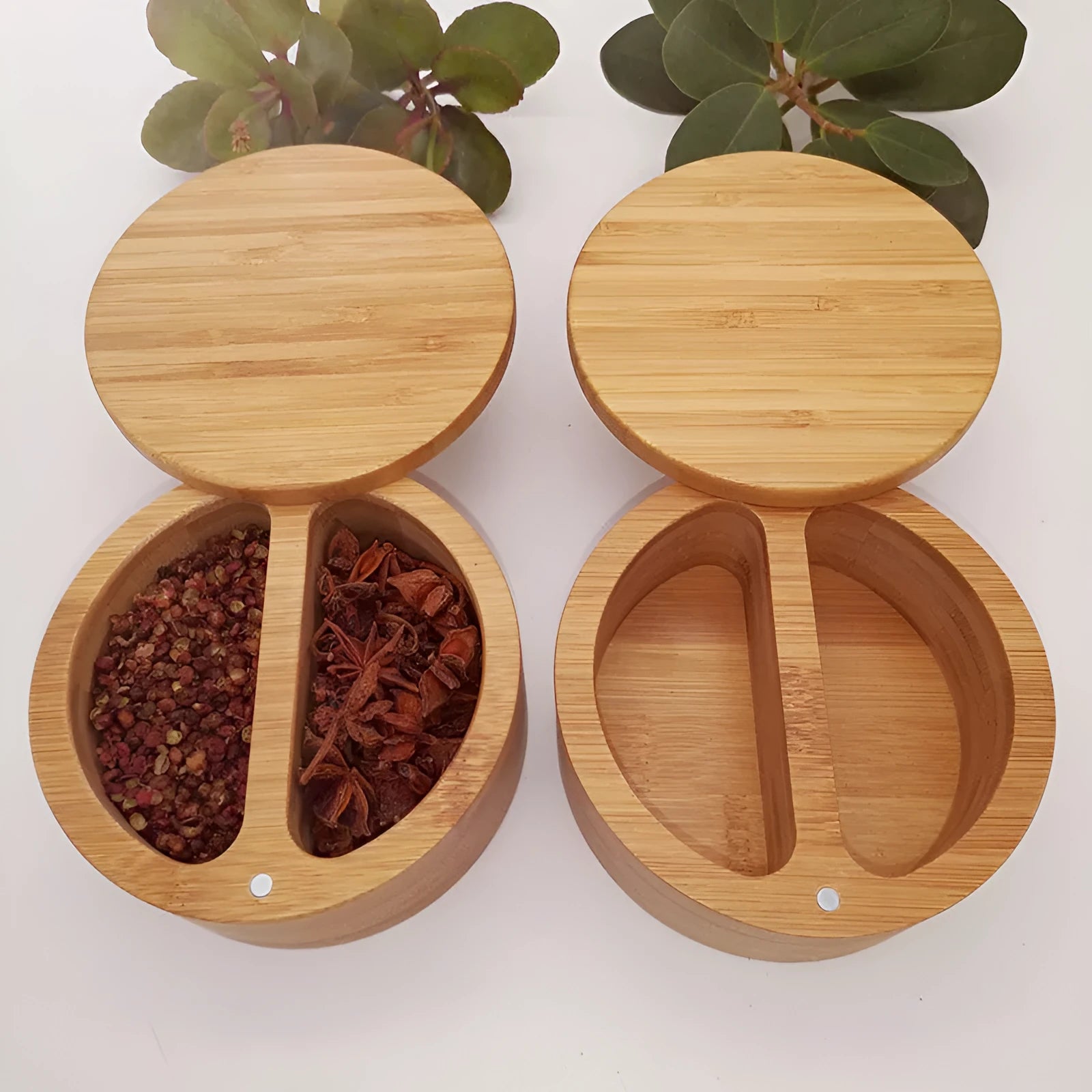 Bamboo seasoning storage box with 7.5cm spoon in single, double round, or pear shape styles