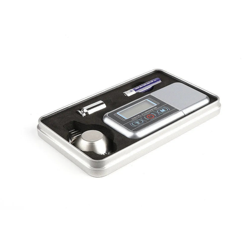 Electronic precision scale with digital display for 100g maximum weighing at 0.005g accuracy