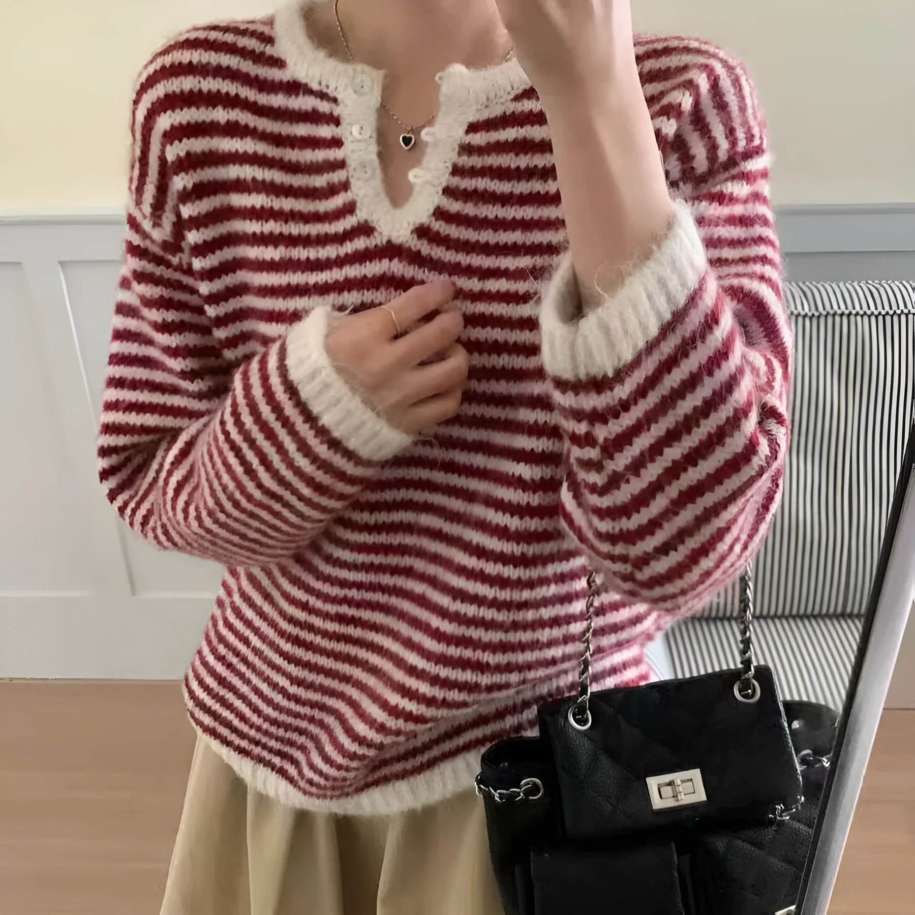 Women's striped cashmere pullover sweater in retro style with plaid pattern