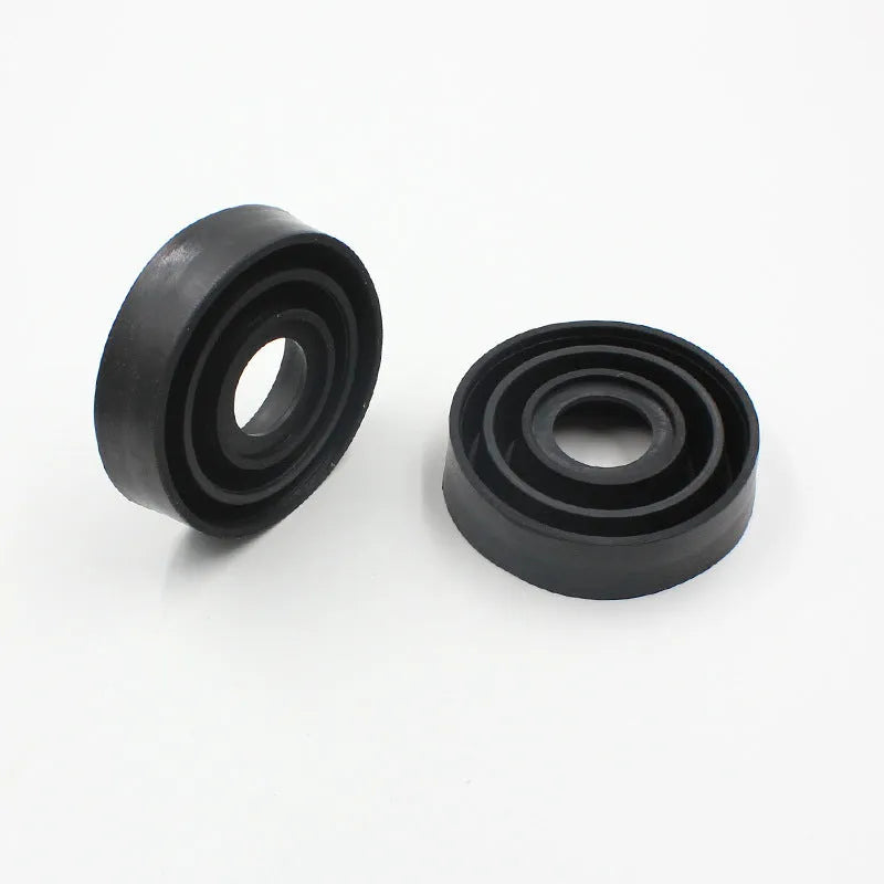 Silicone car headlight dust cover showing IP68 waterproof protection for automotive electrical connections