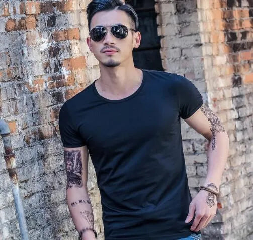 Men's summer t-shirt in bamboo fibre polyester available in multiple colours