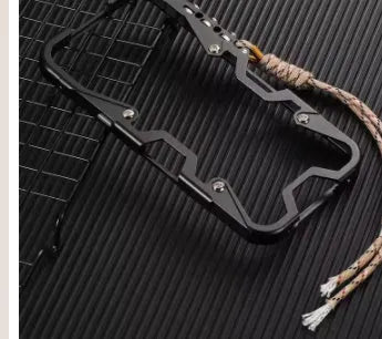 Metal frame robot arm phone case for iPhone in silver with anti-fall protection and heat dissipation