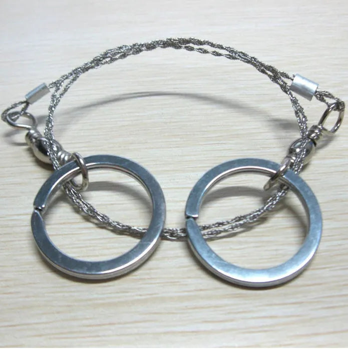 70cm stainless steel survival wire saw with thumb rings showing 600mm cutting blade