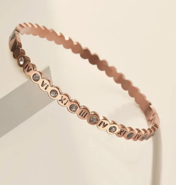 Korean style titanium steel bracelet with numeric elements in gold colour