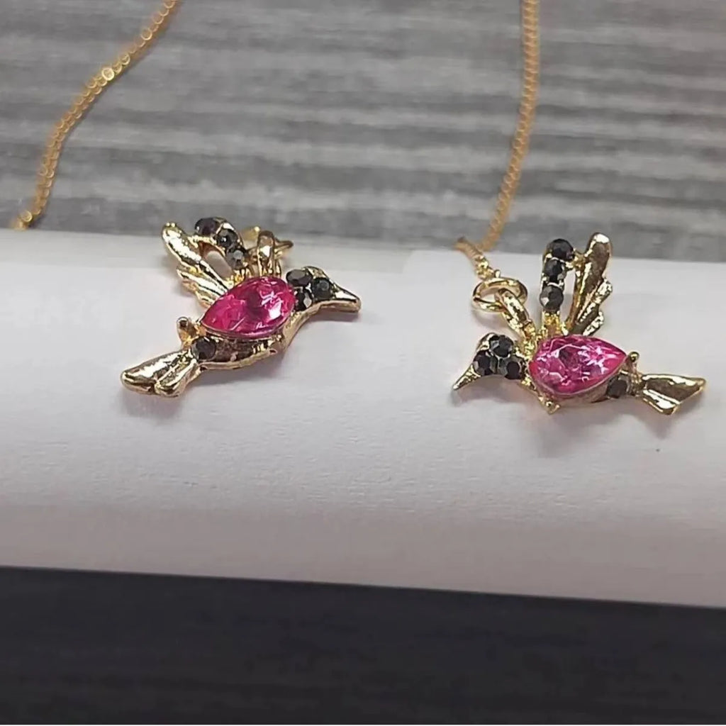 Bird hanging earrings with mixed zirconium wings in long style design on alloy background