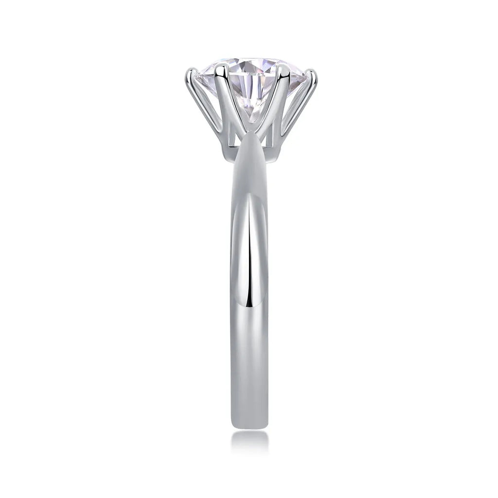 Classic six-prong moissanite wedding ring with platinum-plated S925 silver, 1-5 carat options, ring sizes 5-9