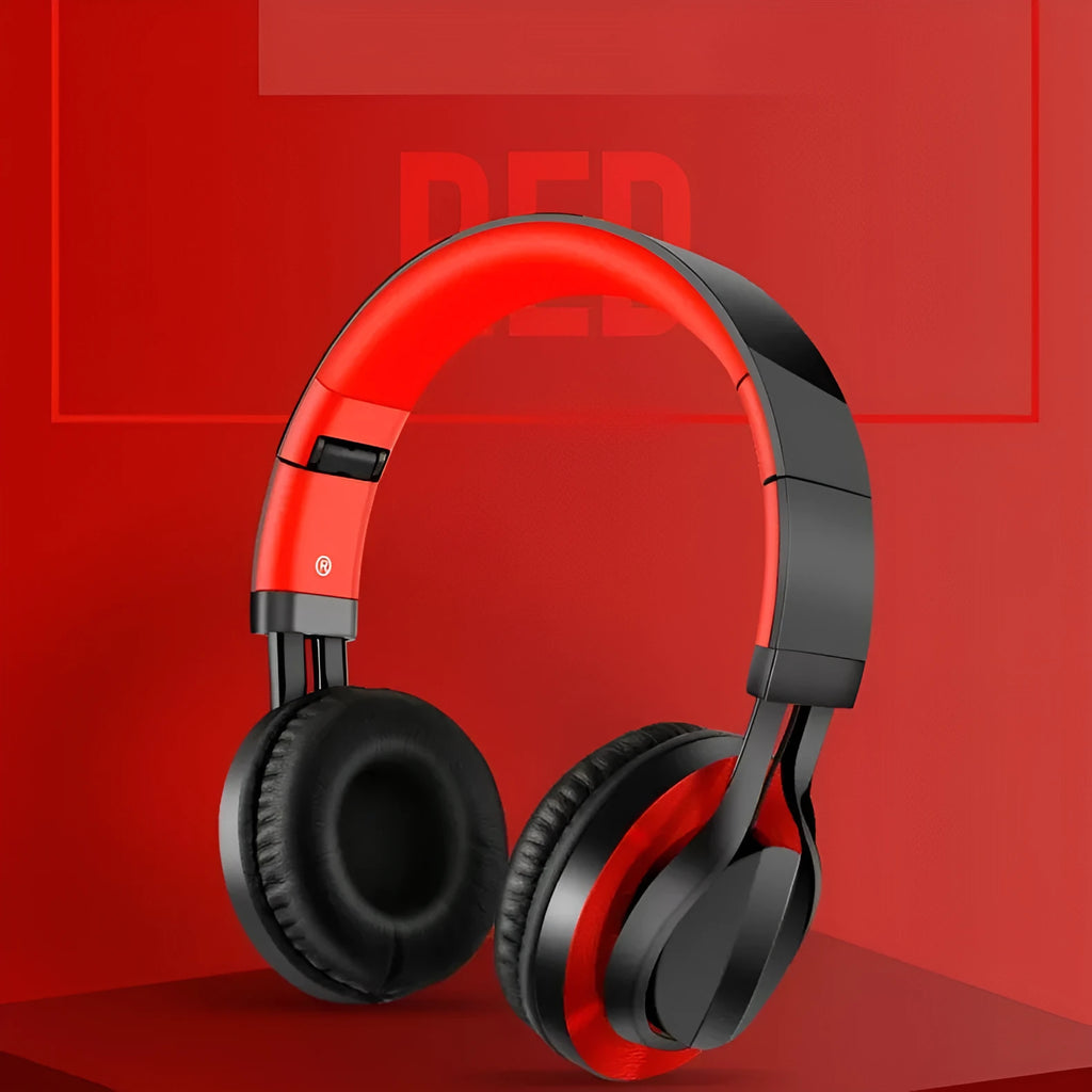 Black wired over-ear headphones with microphone and 3.5mm plug on a 1.5m cable
