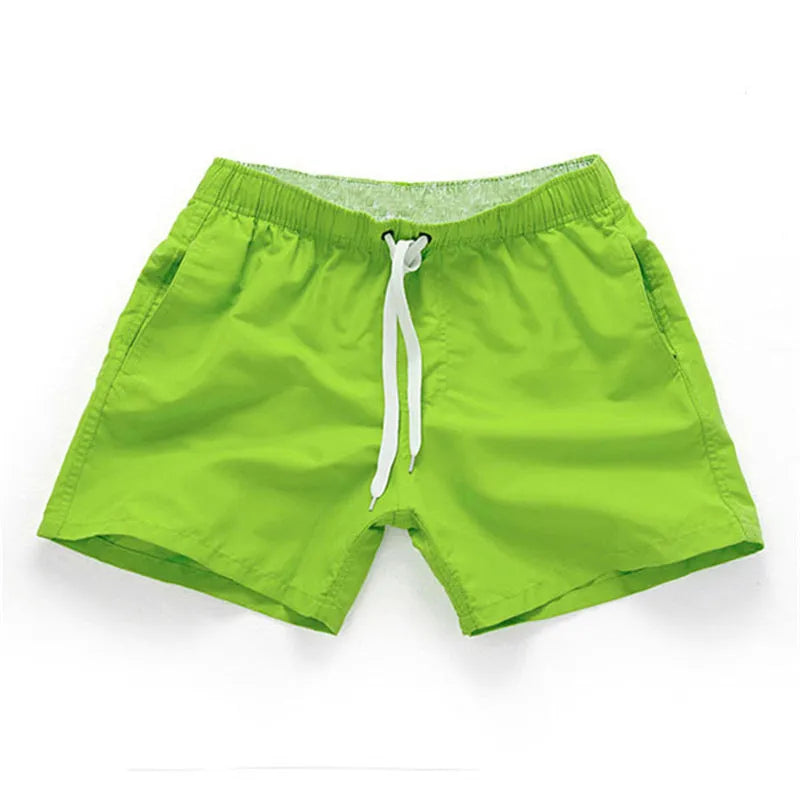 Men's plus size straight-leg beach shorts in multiple colours on a size chart.