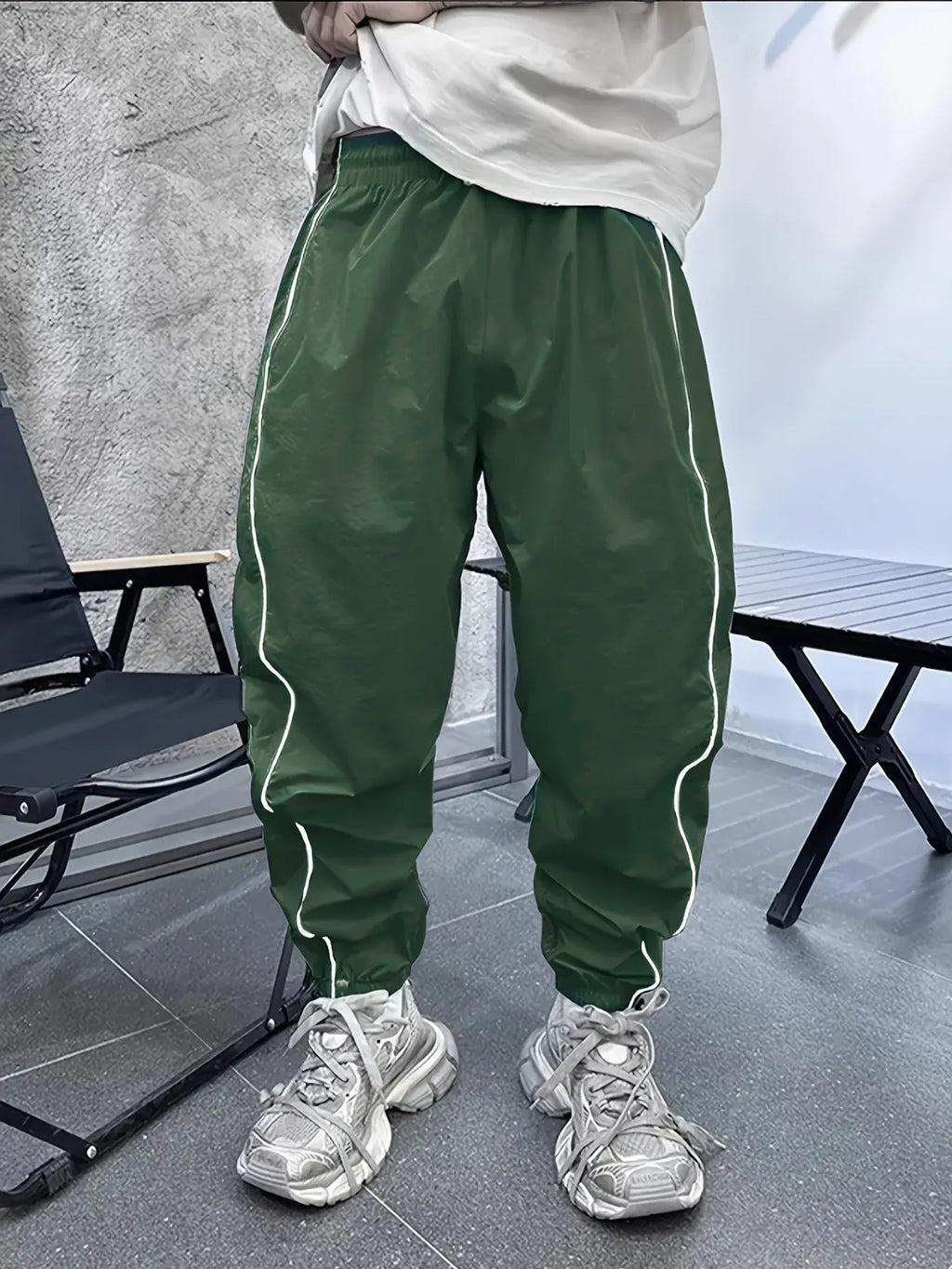 Men's bamboo fibre casual sports trousers in cropped length with high elasticity