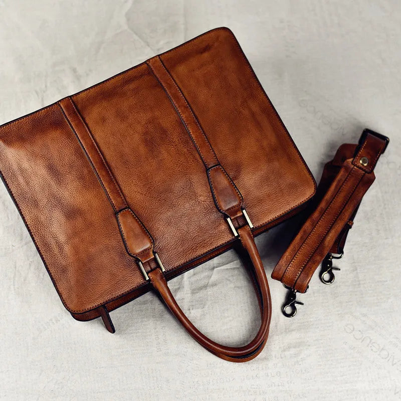 Men's 14-inch leather business handbag in horizontal square retro design with zipper closure