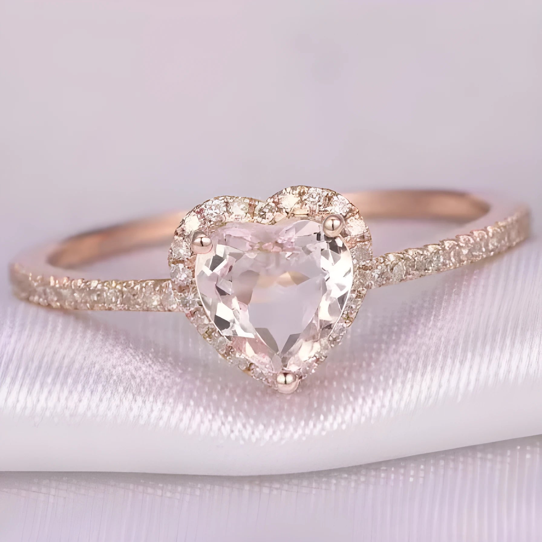 Heart-shaped women's fashion ring in rose gold or silvery white copper with electroplated Christmas style design