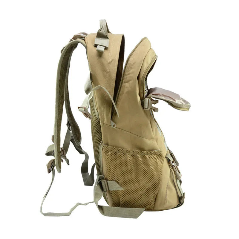 Oxford cloth mountaineering backpack in camouflage pattern with air pillow belt system for outdoor sports