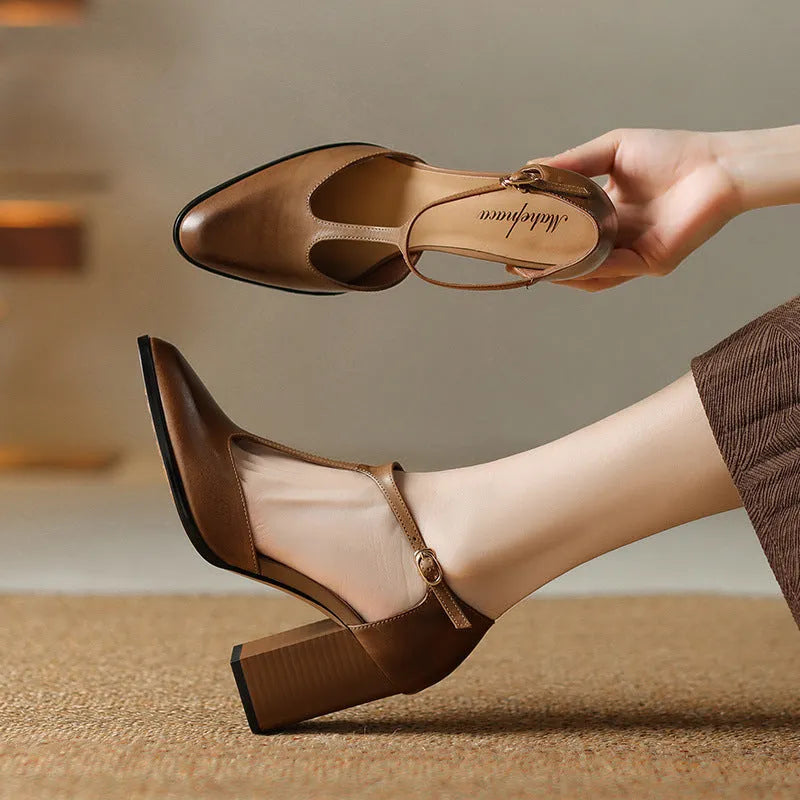 Baotou Hollow women's retro pointed Mary Jane shoes with buckle fastening in pink and dark brown colours