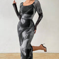 Printed pleated mesh fishtail dress with square collar and thigh split in gradient colours