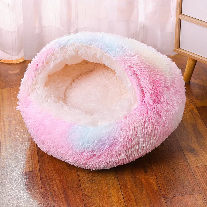 Waterproof cloth dog kennel with warm room section in semi-surrounded design