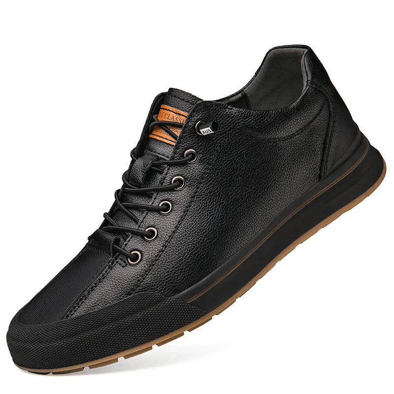 Men's white and black leather casual shoes with flat heel and round toe design showing multiple lining options