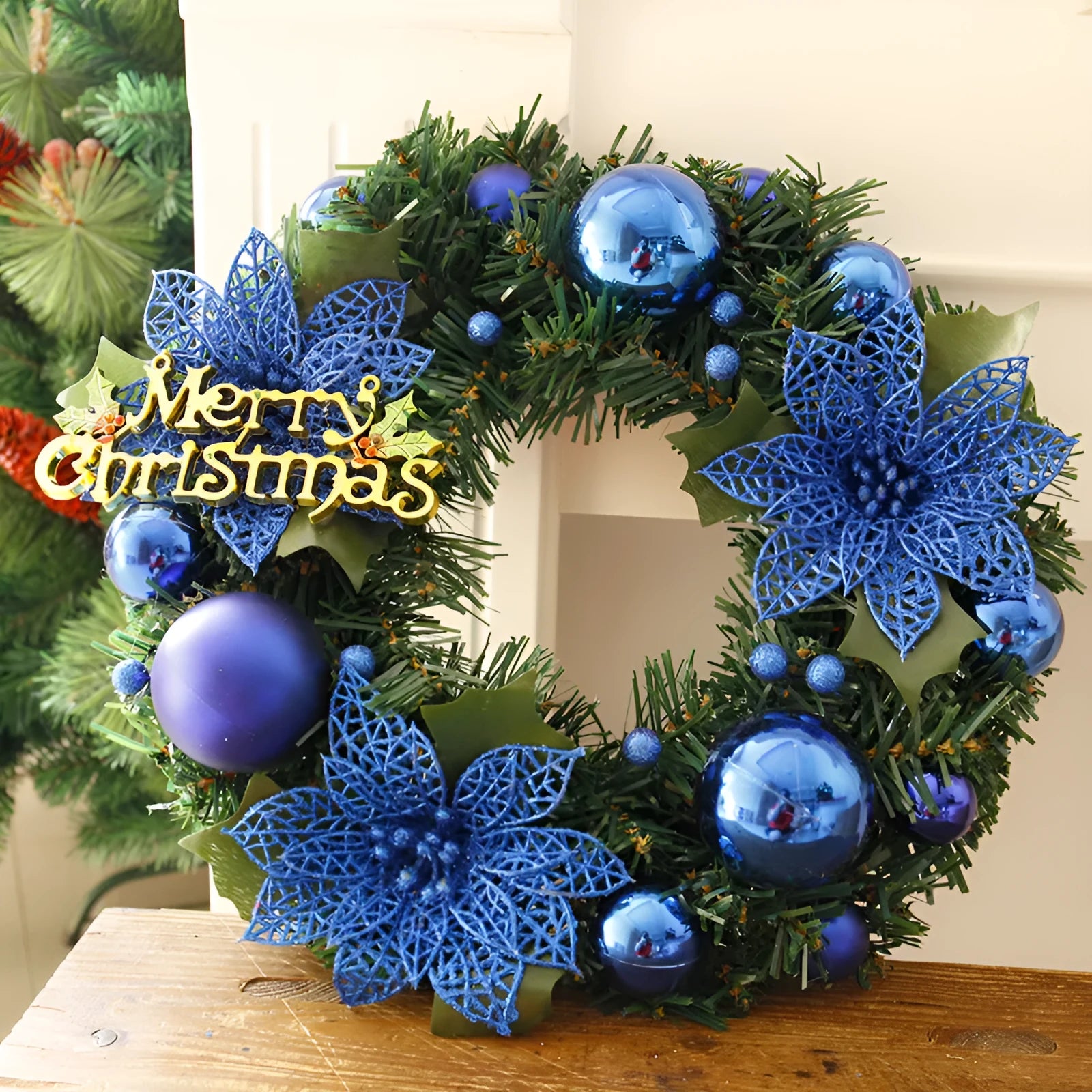 30cm multicolour plastic Christmas wreath decoration for doors or gardens