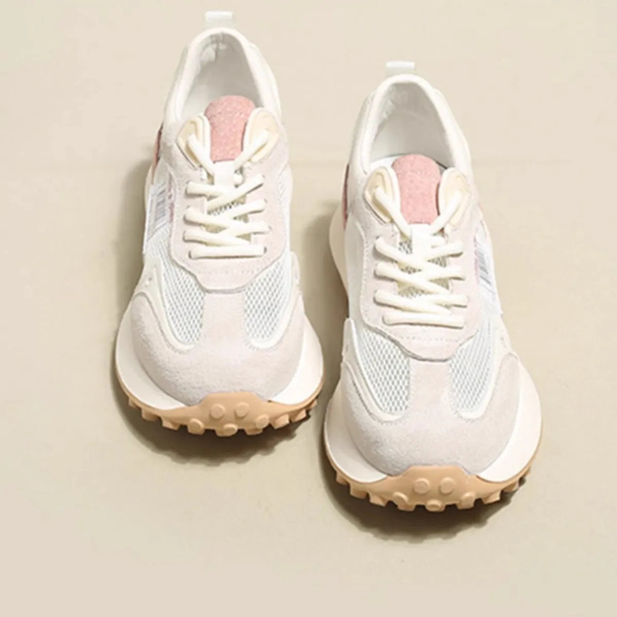 Women's grey and pink retro low-top sneaker with round toe and rubber sole