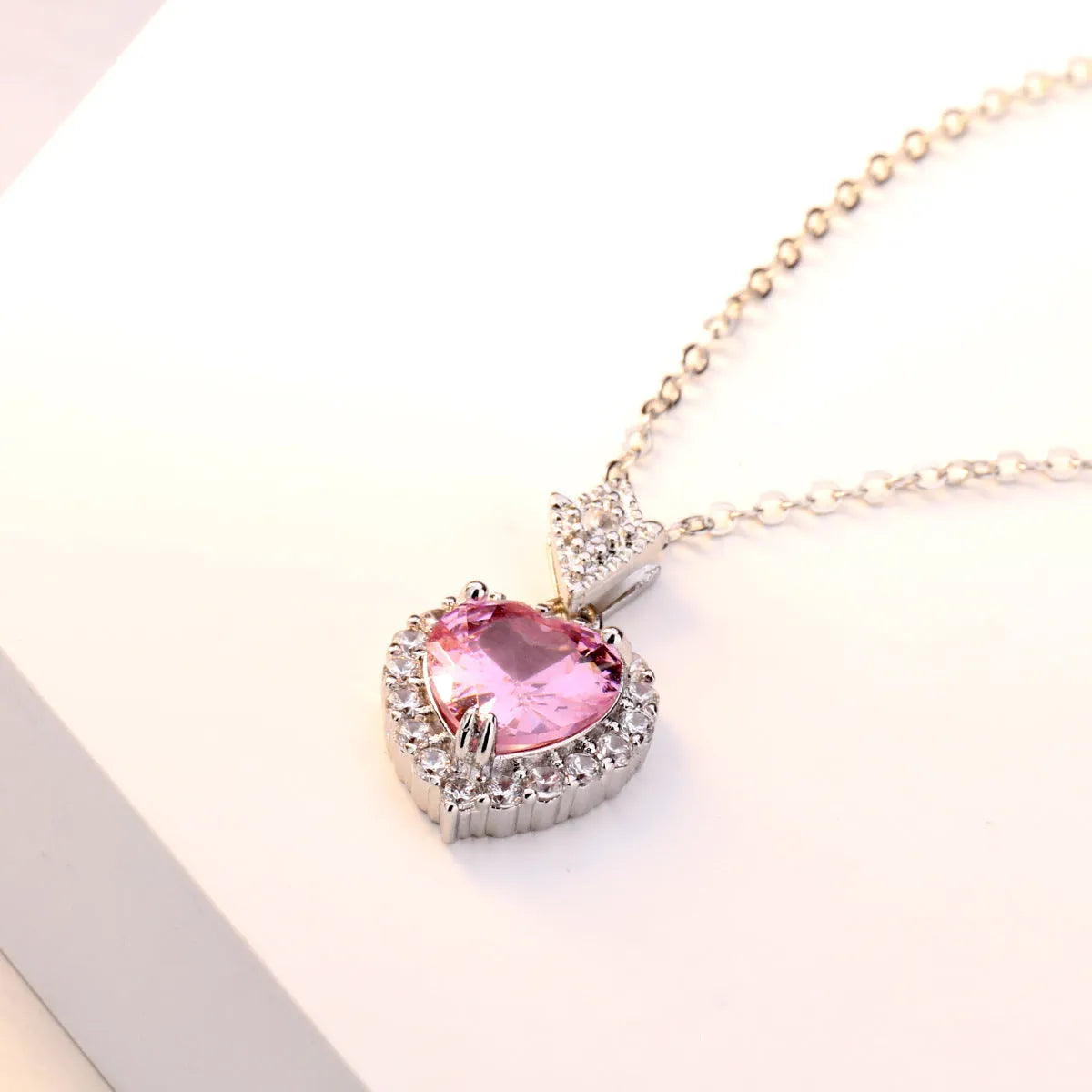 Micro-set zircon heart pendant necklace silver-tone white gold plated for women banquet jewellery