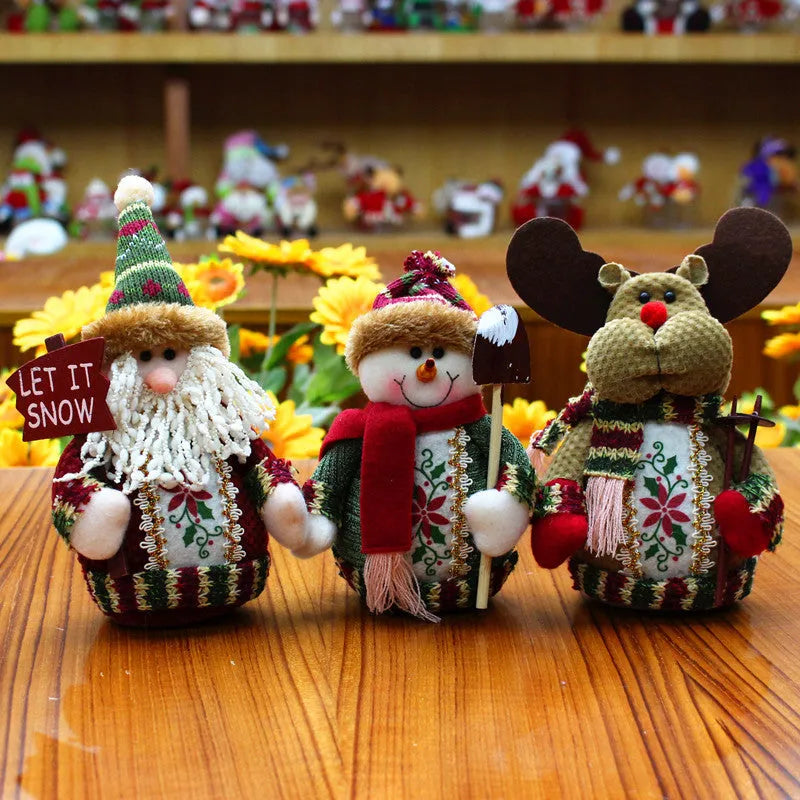 Red, green, and white flannel Christmas snowman decoration measuring 18 by 13 cm